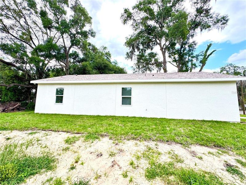 Exterior details and patio area of a home in , Ocala (Image 30).