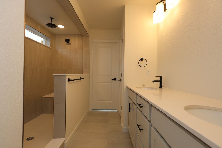 Owner's Bath