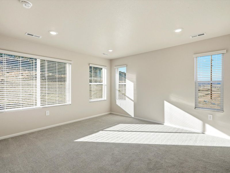 Spacious, unfurnished interior of a new home in Three Hills, Morrison (Image 12). Spacious, unfurnished interior of a new home in Three Hills, Morrison (Image 12).
