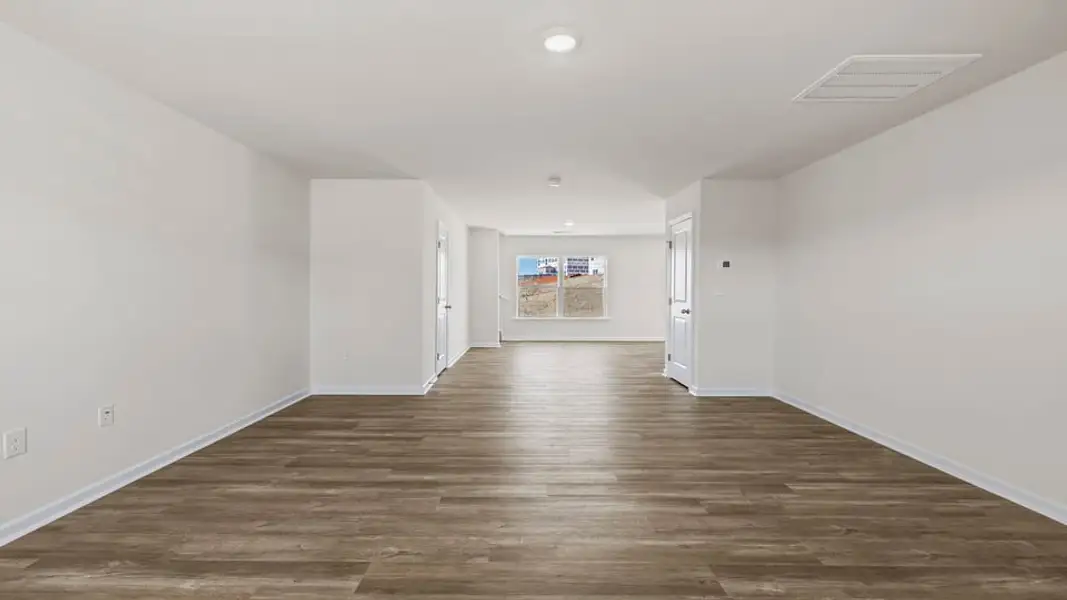 Spacious, unfurnished interior of a new home in Harper Ridge, Roebuck (Image 17).