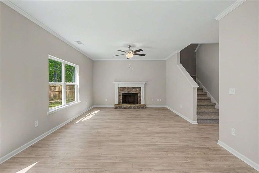 Spacious, unfurnished interior of a new home in Traditions at Cedarcrest, Dallas (Image 39).