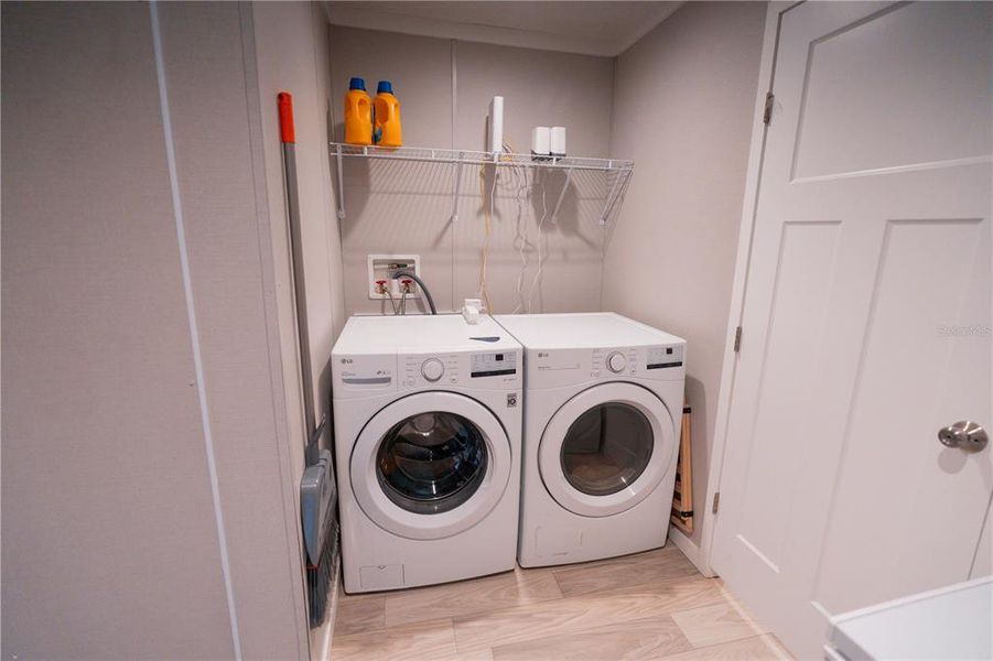 Close-up of interior finishes inside a home in , Bronson (Image 19).