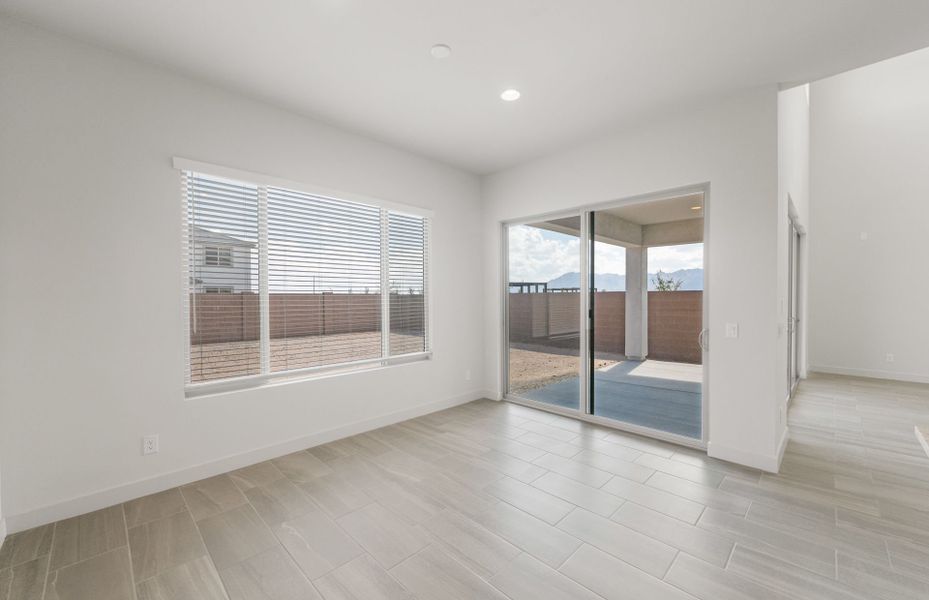 Spacious, unfurnished interior of a new home in Upper Canyon, Phoenix (Image 32). Spacious, unfurnished interior of a new home in Upper Canyon, Phoenix (Image 32).