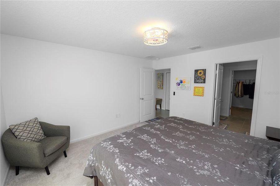 Furnished interior view inside a new home in Hunt Club Groves, Lake Wales (Image 36).
