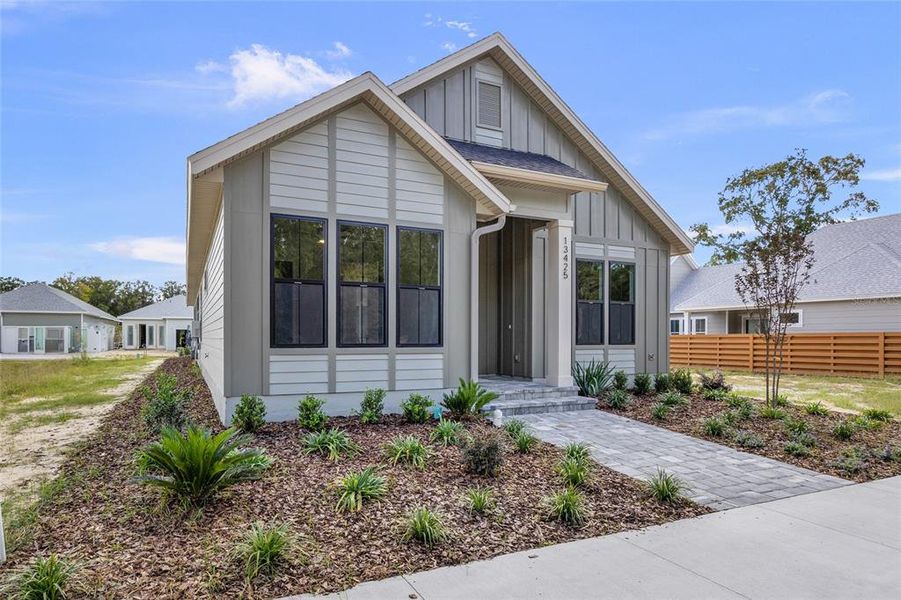 Exterior details and patio area of a home in , Newberry (Image 2).