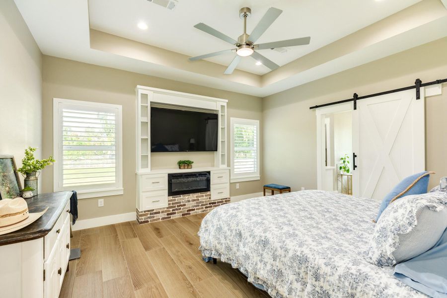 Furnished interior view inside a new home in , Angleton (Image 12).