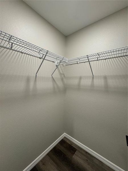 Spacious, unfurnished interior of a new home in , Dunnellon (Image 12).