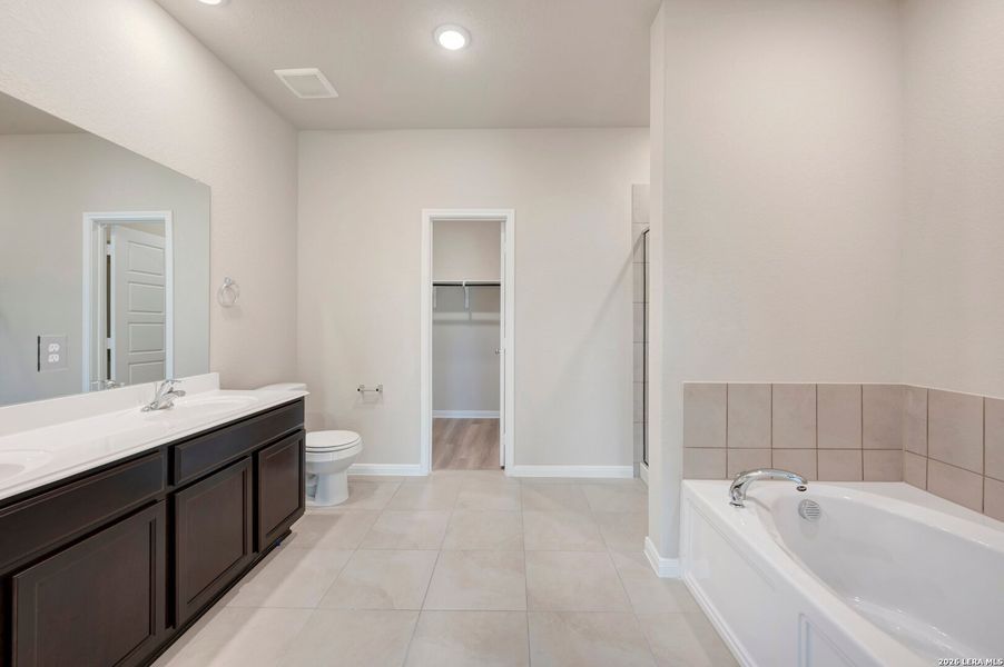 Furnished interior view inside a new home in Agave, San Antonio (Image 7). Furnished interior view inside a new home in Agave, San Antonio (Image 7).
