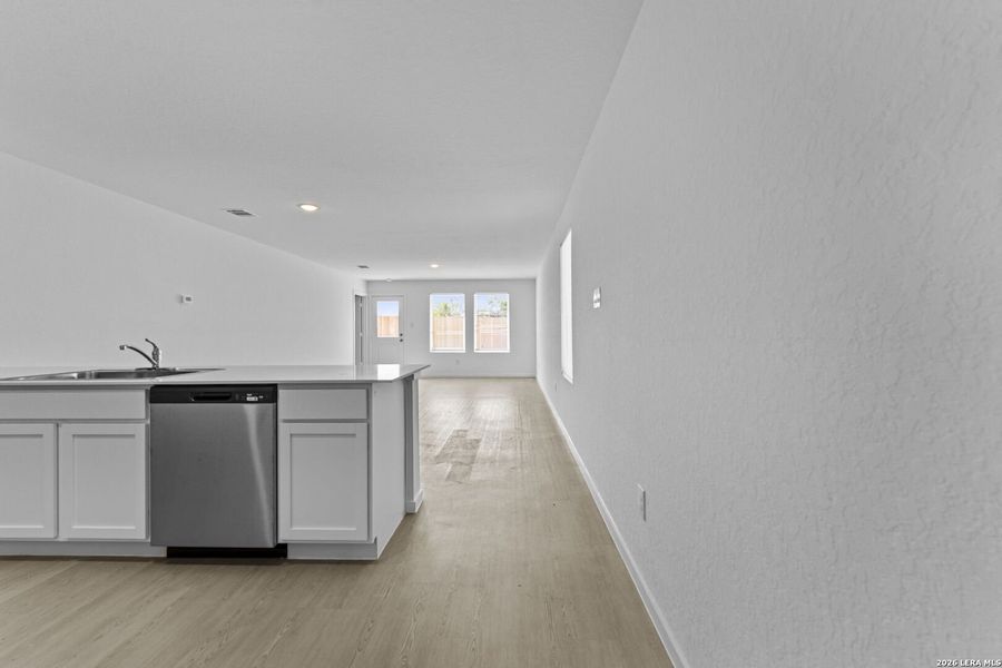 Spacious, unfurnished interior of a new home in Guadalupe Ridge, New Braunfels (Image 13). Spacious, unfurnished interior of a new home in Guadalupe Ridge, New Braunfels (Image 13).