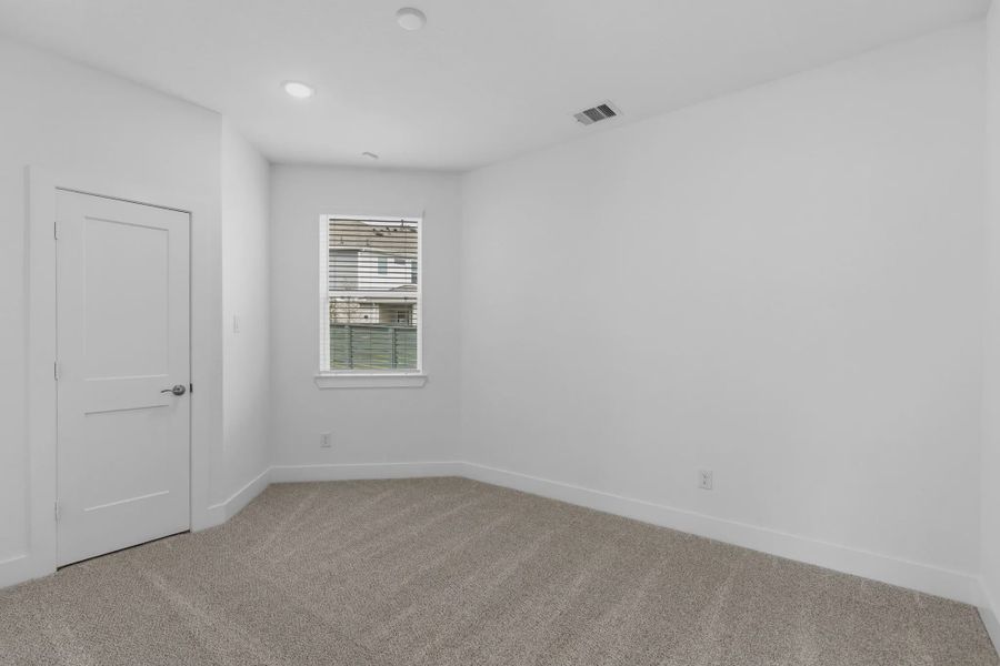 Representative unfurnished interior of a home built from the Oakdale by Chesmar Homes in Bridgeland, Elgin (Image 29).