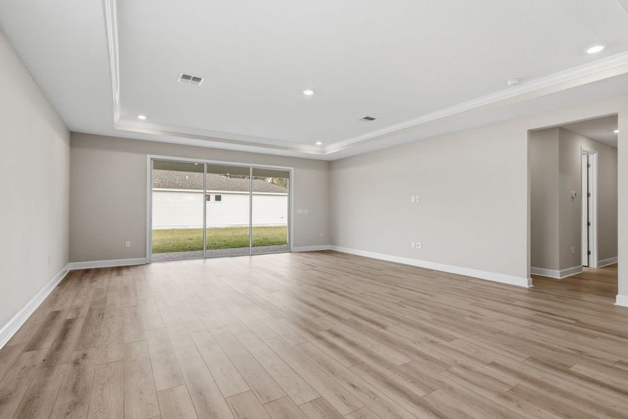 Spacious, unfurnished interior of a new home in Headwaters at Lofton Creek, Yulee (Image 16).