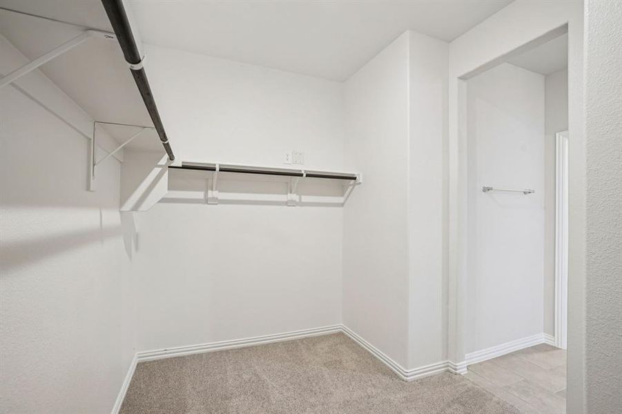 Spacious, unfurnished interior of a new home in Stonehaven, Seagoville (Image 23). Spacious, unfurnished interior of a new home in Stonehaven, Seagoville (Image 23).