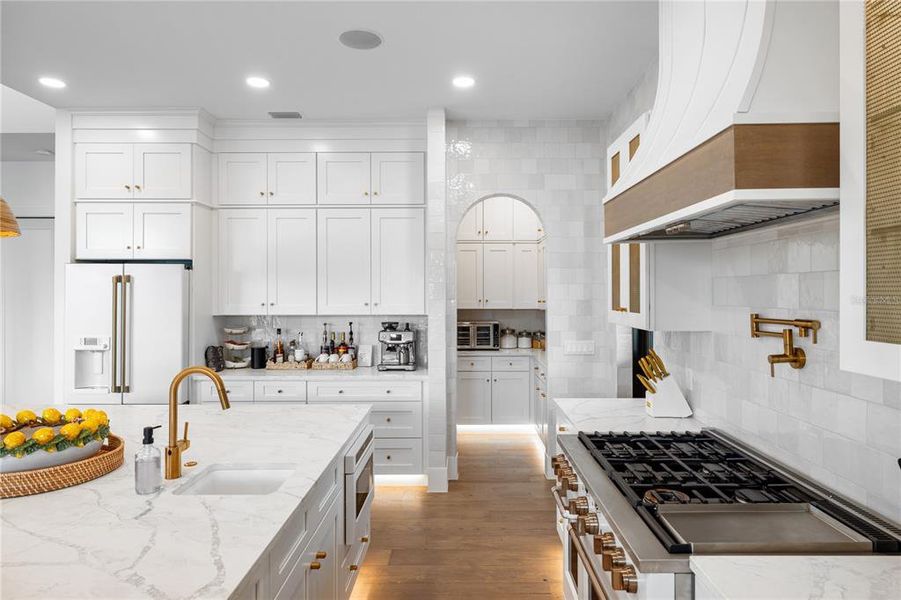 Furnished interior view inside a new home in , Sarasota (Image 59). Furnished interior view inside a new home in , Sarasota (Image 59).