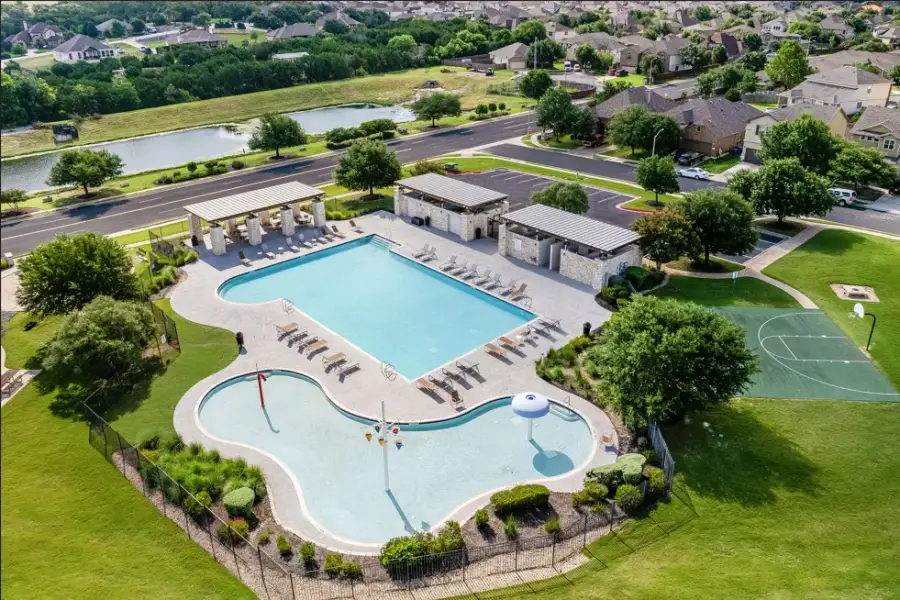 Community amenities in Stonewall Ranch, Liberty Hill (Image 16).