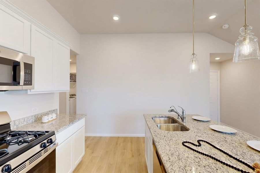 Furnished interior view inside a new home in Mobberly Farms, Pilot Point (Image 12). Furnished interior view inside a new home in Mobberly Farms, Pilot Point (Image 12).
