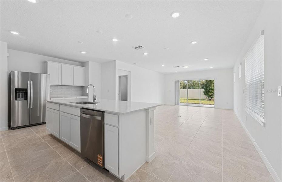 Open Kitchen to Cafe