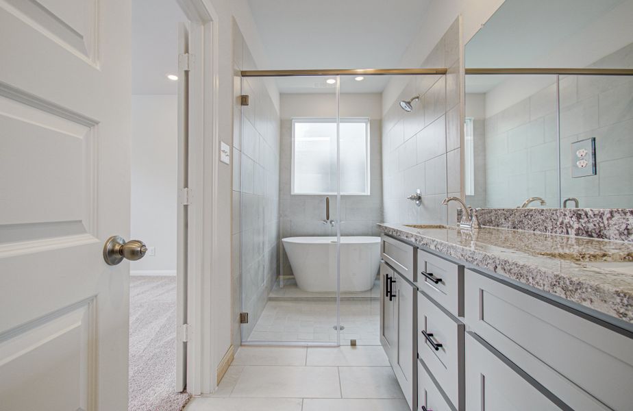 Furnished interior view inside a new home in Aldine Pines, Houston (Image 12).