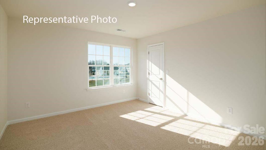 Spacious, unfurnished interior of a new home in Clark Creek Landing, Lincolnton (Image 20).