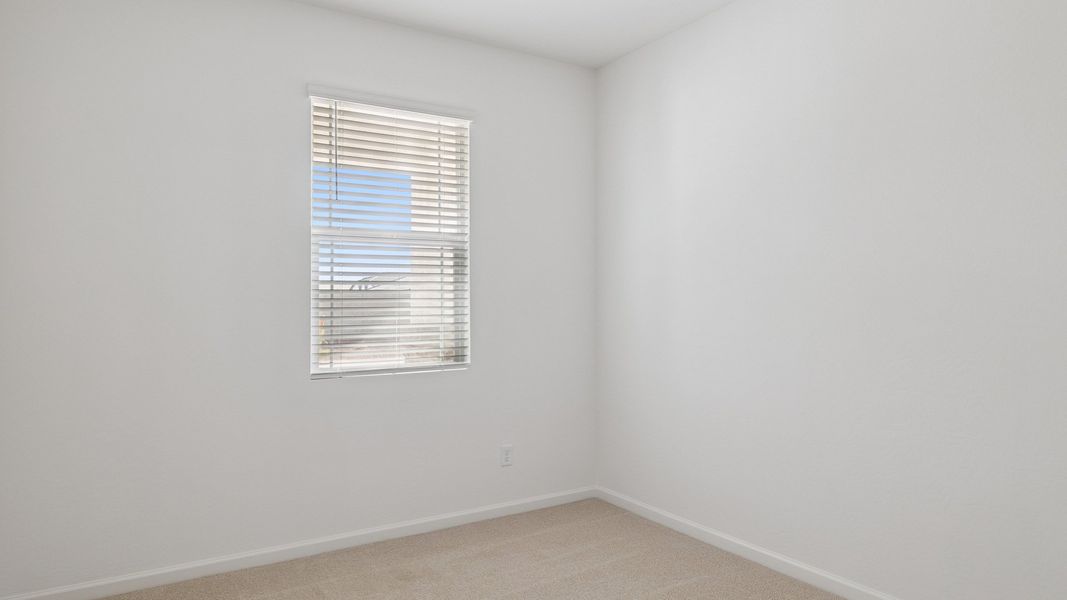 Spacious, unfurnished interior of a new home in Copper Falls, Buckeye (Image 13).