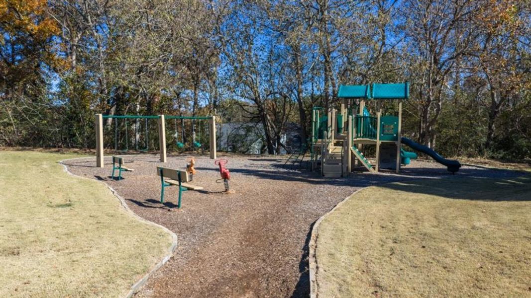 Community amenities in Liberty Crossing, Braselton (Image 35).