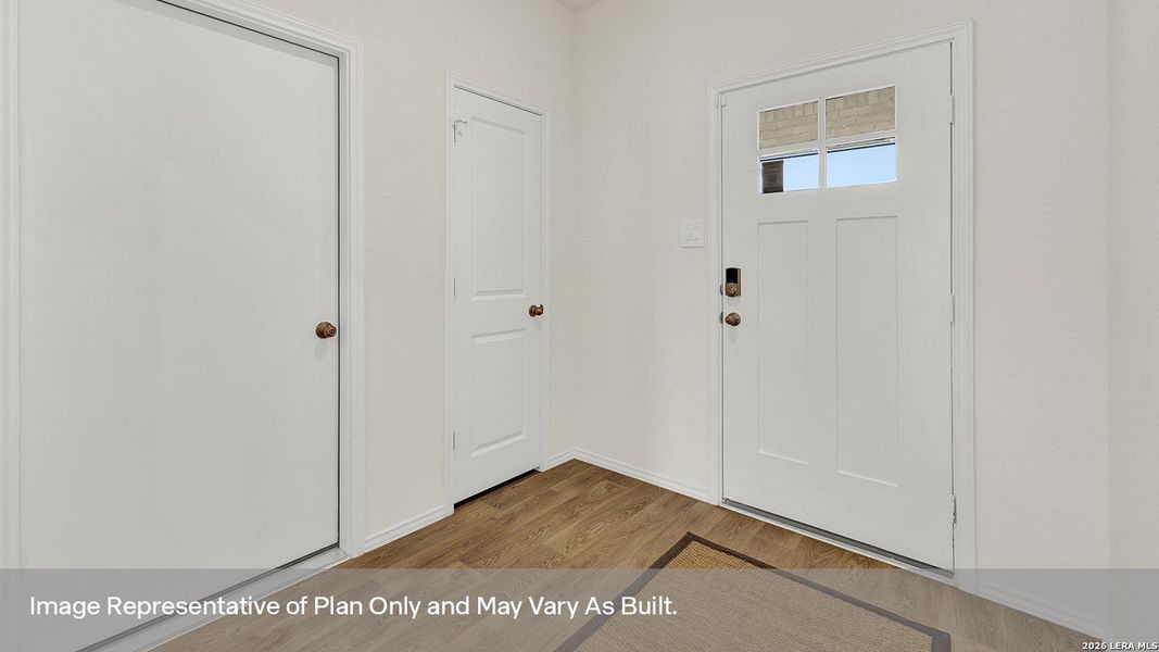 Spacious, unfurnished interior of a new home in Arroyo Ranch, Seguin (Image 18). Spacious, unfurnished interior of a new home in Arroyo Ranch, Seguin (Image 18).