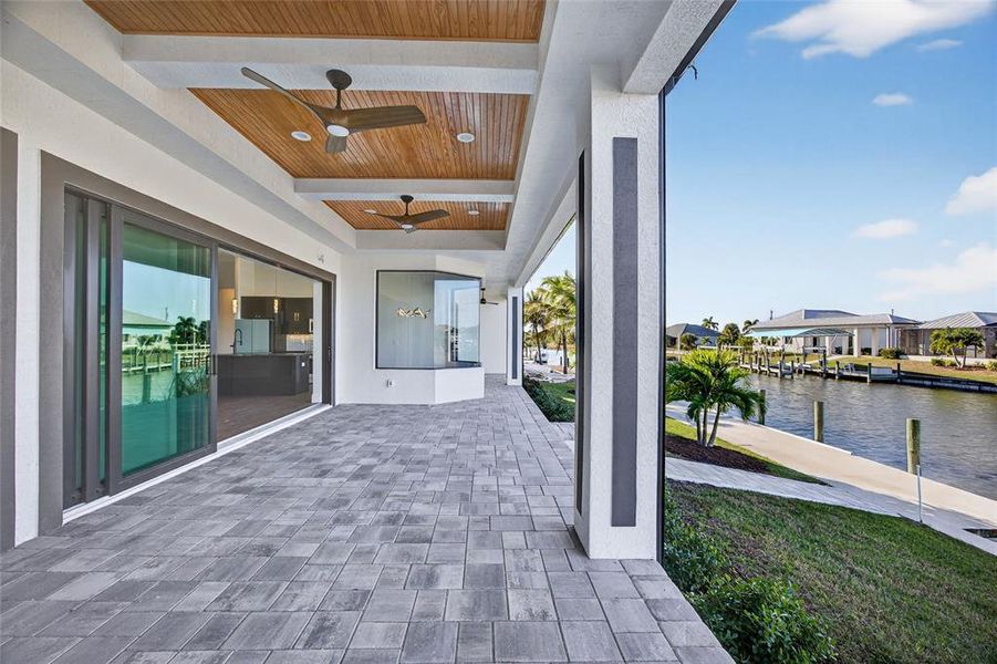 Exterior details and patio area of a home in , Port Charlotte (Image 4).