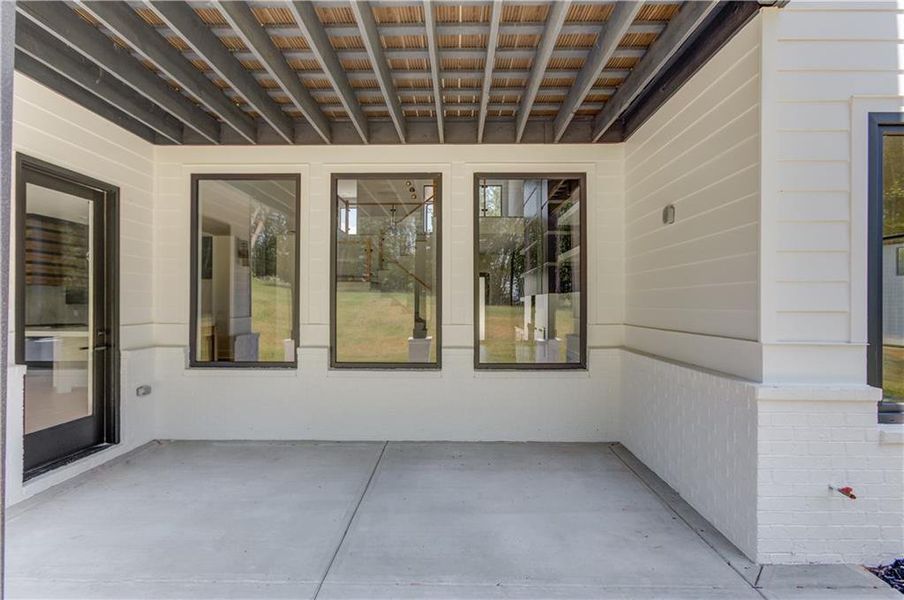 Image 47 of a home in .