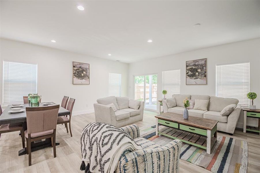 Furnished interior view inside a new home in , Dallas (Image 17).