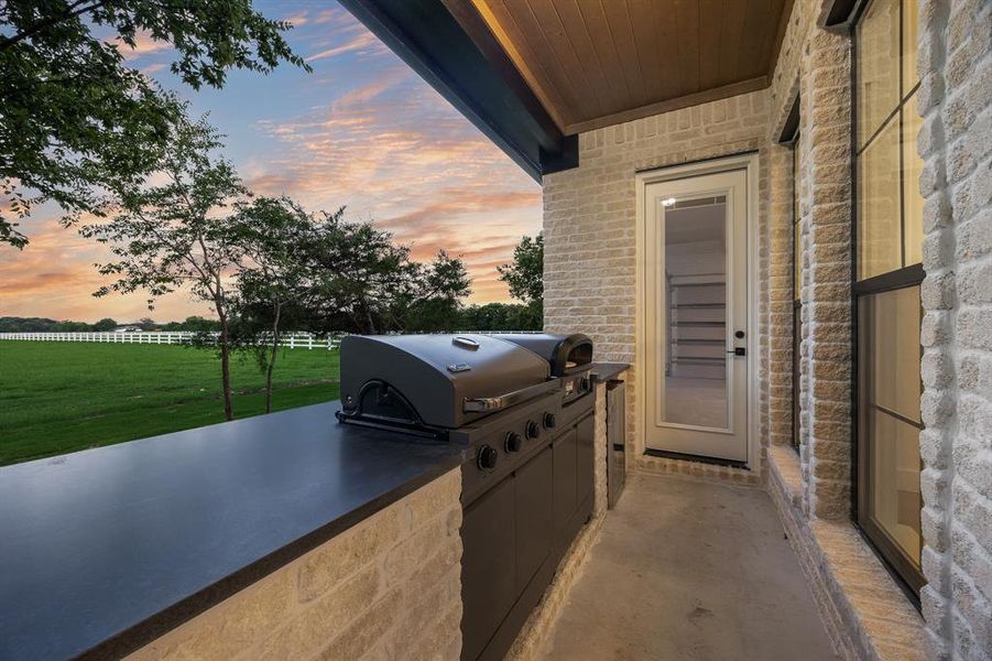 Exterior details and patio area of a home in , McLendon-Chisholm (Image 4). Exterior details and patio area of a home in , McLendon-Chisholm (Image 4).
