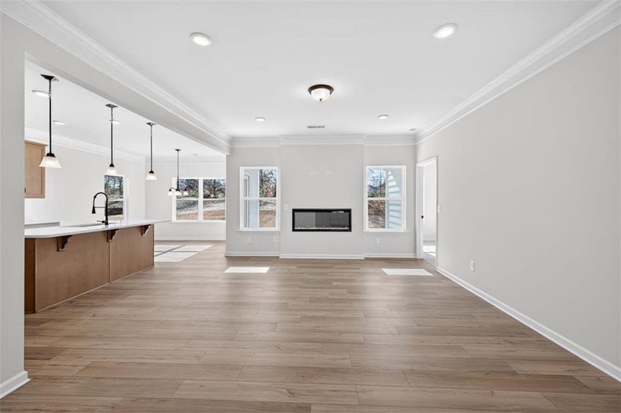 Spacious, unfurnished interior of a new home in Jones Ridge, Dallas (Image 25).