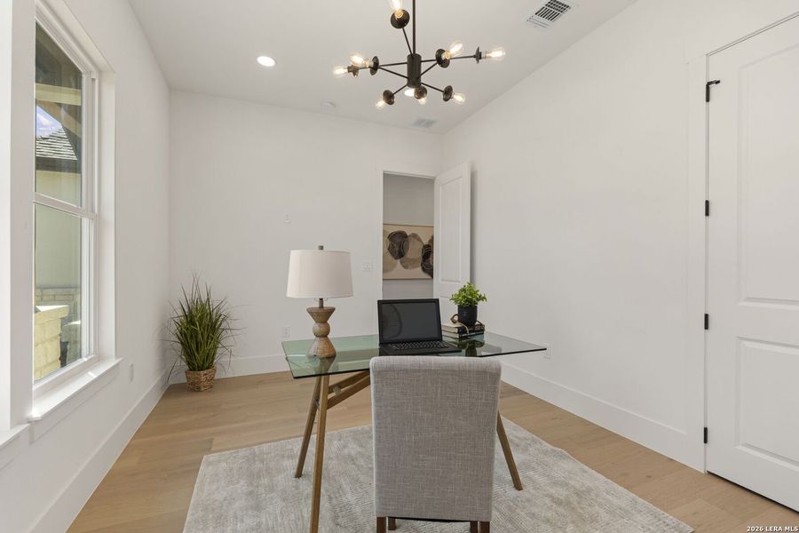 Furnished interior view inside a new home in , Bandera (Image 16).