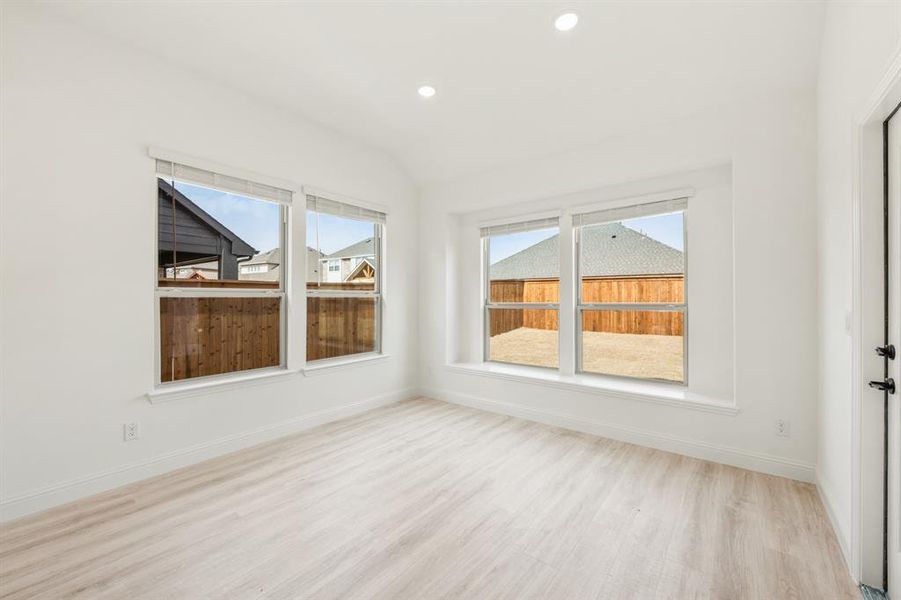 Spacious, unfurnished interior of a new home in Terracina, Rockwall (Image 26). Spacious, unfurnished interior of a new home in Terracina, Rockwall (Image 26).