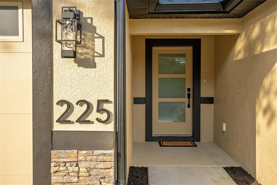 Exterior details and patio area of a home in , Umatilla (Image 3). Exterior details and patio area of a home in , Umatilla (Image 3).