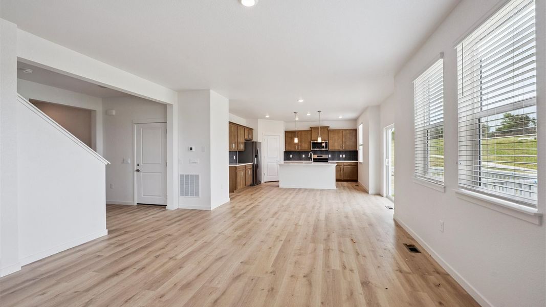 Spacious, unfurnished interior of a new home in Trails at Crowfoot, Parker (Image 14). Spacious, unfurnished interior of a new home in Trails at Crowfoot, Parker (Image 14).