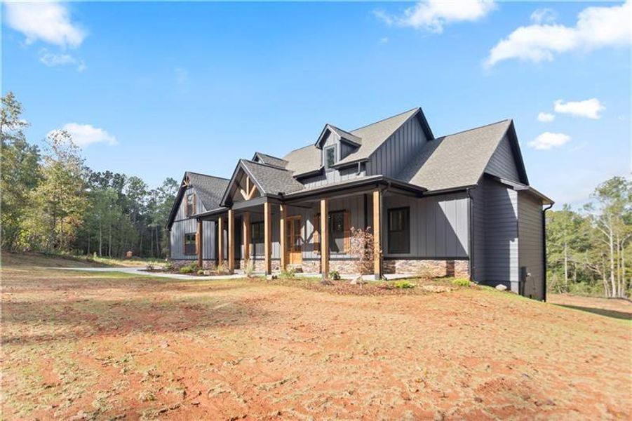 Image 33 of a home in .