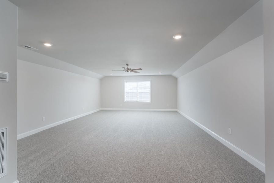 Spacious, unfurnished interior of a new home in Harvest Creek, Nashville (Image 28). Spacious, unfurnished interior of a new home in Harvest Creek, Nashville (Image 28).