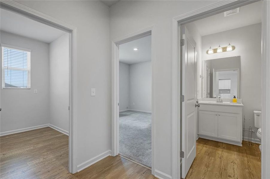 Spacious, unfurnished interior of a new home in Oakhurst Manor, McDonough (Image 20).
