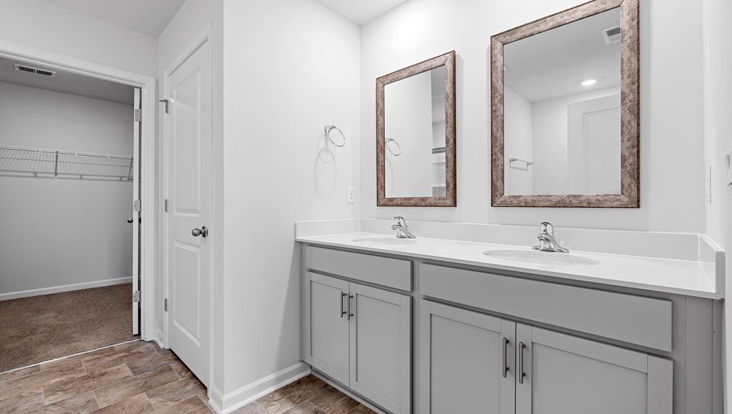 Furnished interior view inside a new home in Woodglen, Piedmont (Image 14).