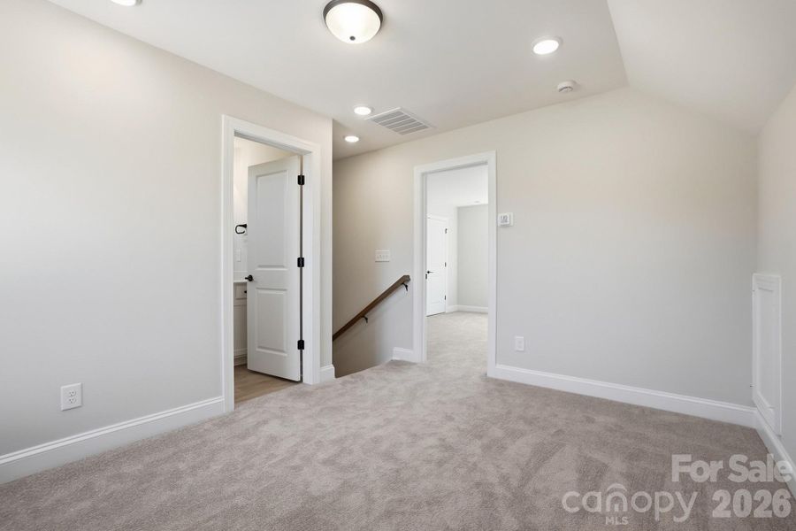 3rd floor Bedroom