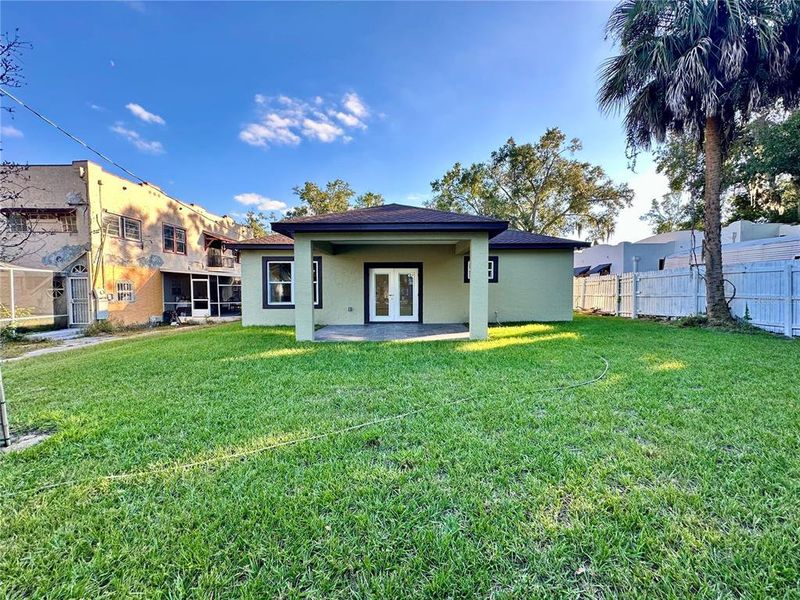 Exterior details and patio area of a home in , Lake Wales (Image 25).