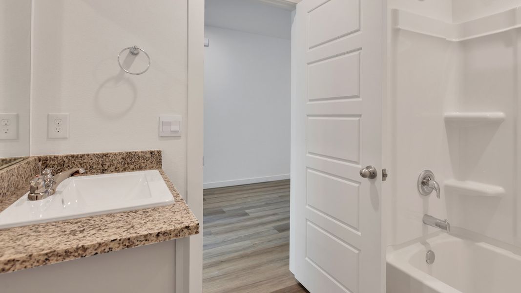 Image 21 of a home in Terra Vista.