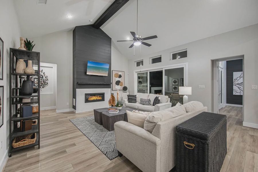 Representative furnished interior of a home built from the Bethany by Chesmar Homes in Heimer Estates at Garden Ridge, Fulshear (Image 7).