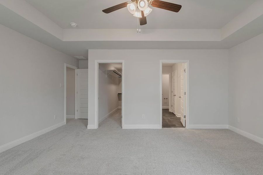 Spacious, unfurnished interior of a new home in Grand Oaks Reserve, Cleveland (Image 20).