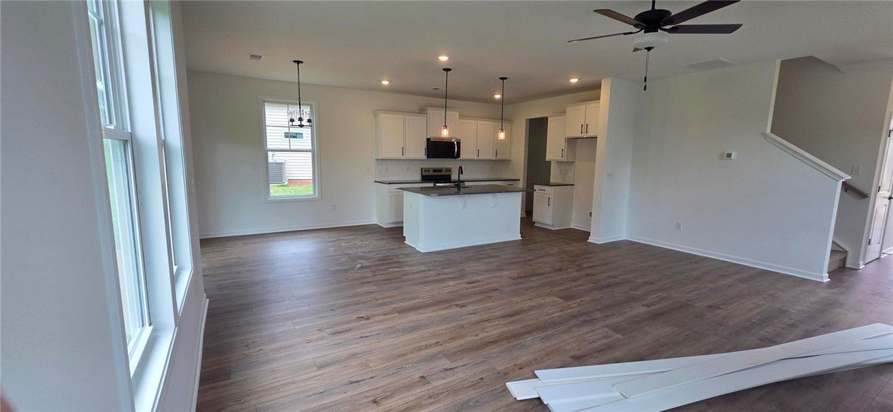 Spacious, unfurnished interior of a new home in Brownstone Park, Easley (Image 7).