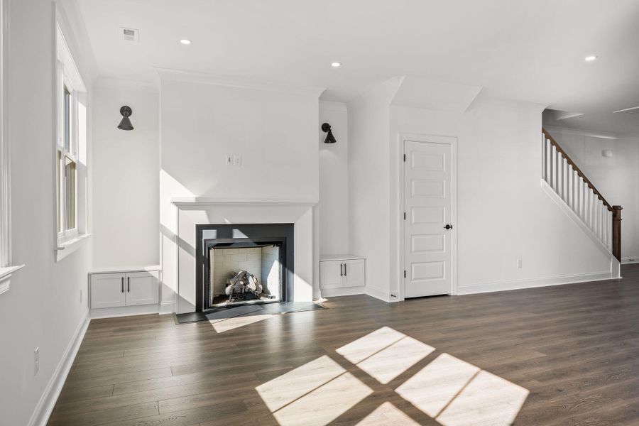 Spacious, unfurnished interior of a new home in , Johns Island (Image 15).