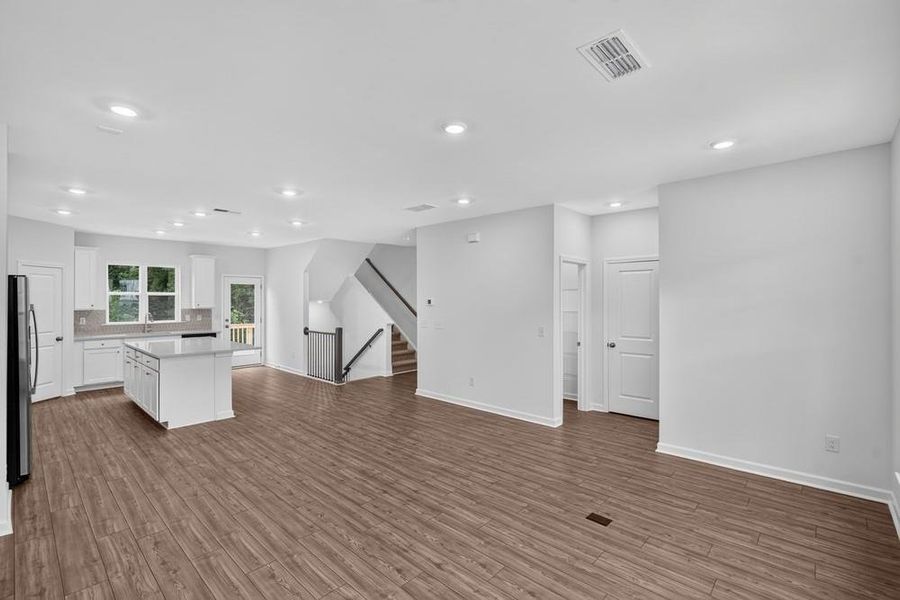 Spacious, unfurnished interior of a new home in Somerset at Veterans Memorial, Mableton (Image 19).