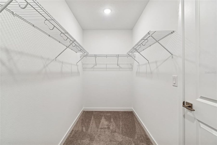 Spacious, unfurnished interior of a new home in Aspire at Glen Aire, Ocala (Image 17).