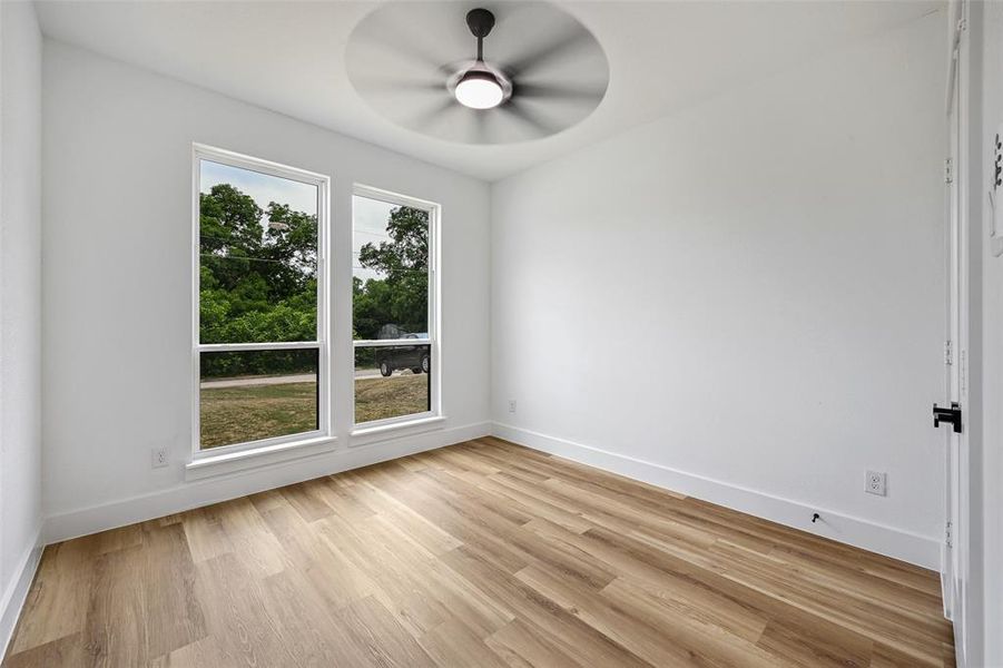Spacious, unfurnished interior of a new home in , Dallas (Image 12).