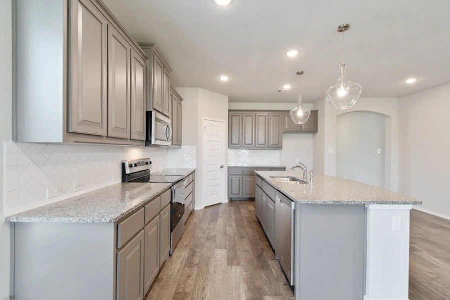 Kitchen | Concept 2870 at Chisholm Hills in Cleburne, TX by Landsea Homes