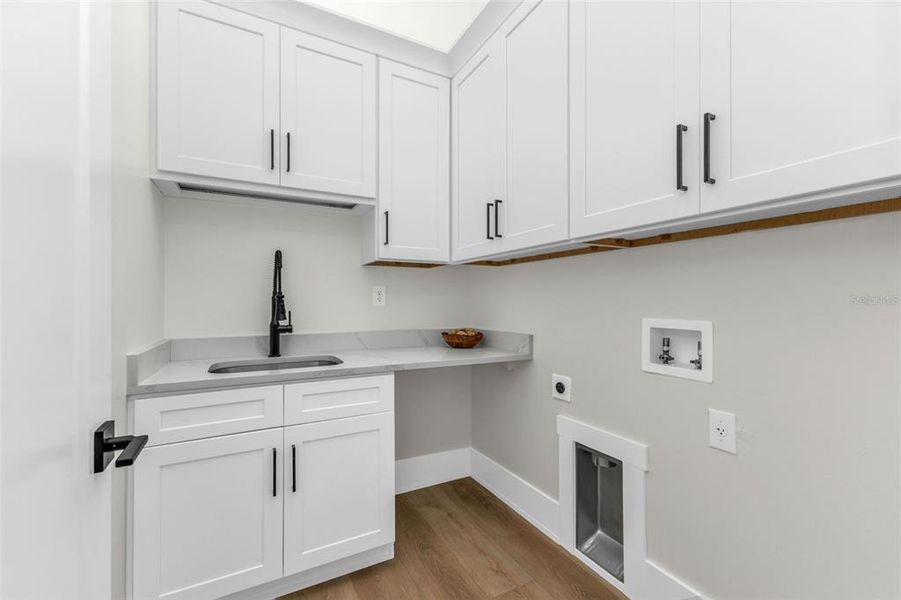 Furnished interior view inside a new home in , Punta Gorda (Image 10).